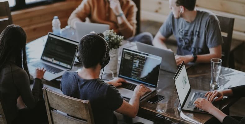 Startups in 2025: A Market Reset and the Rise of Real Value